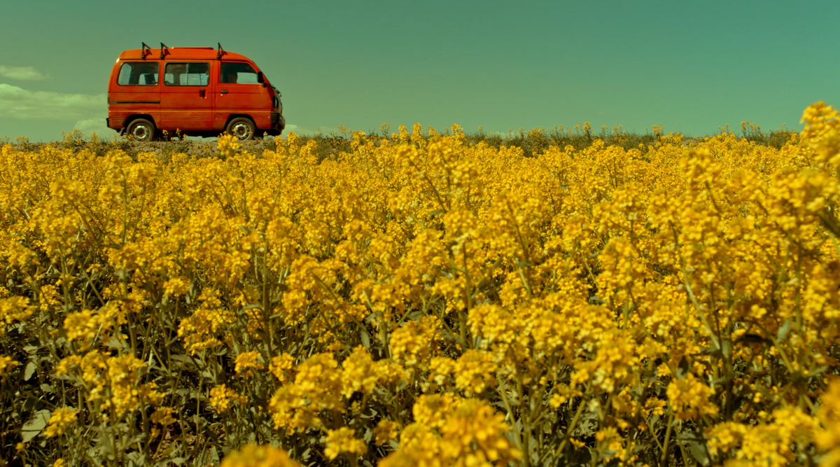 Кадр из фильма «Как Витька Чеснок вёз Лёху Штыря в дом инвалидов», 2017. Реж. А Хант. Фото: Кинопоиск