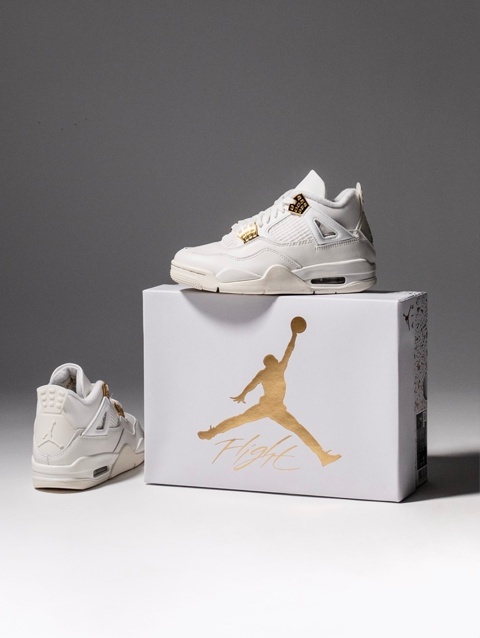 Air Jordan 4 WMNS «Metallic Gold»