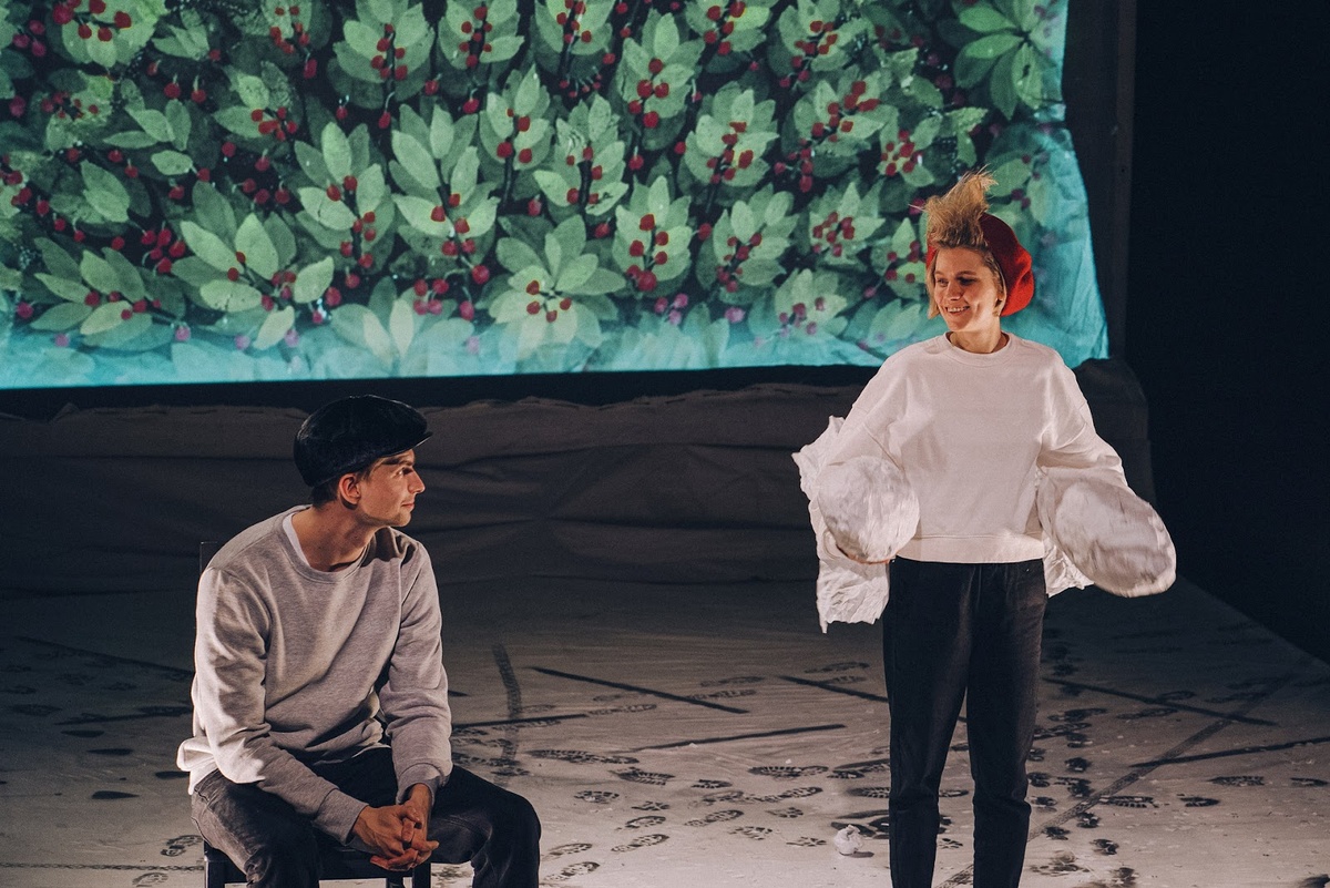 Спектакль «Мам, а кто это на фото?» © «Московский театр «Современник»