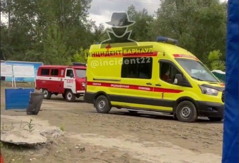    ЧП на барнаульском пляже. Источник: кадр видео, t.me/incident22