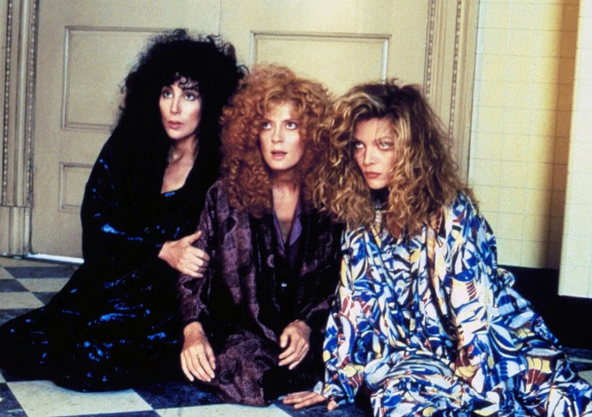 Кадр из фильма "Иствикские ведьмы" (1987)