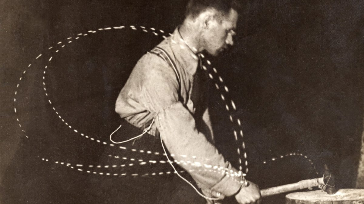 А. К.мГастев в педагогической лаборатории ЦИТ. Из книги: «Трудовые установки», М., ЦИТ, 1924 год. © Общественное достояние