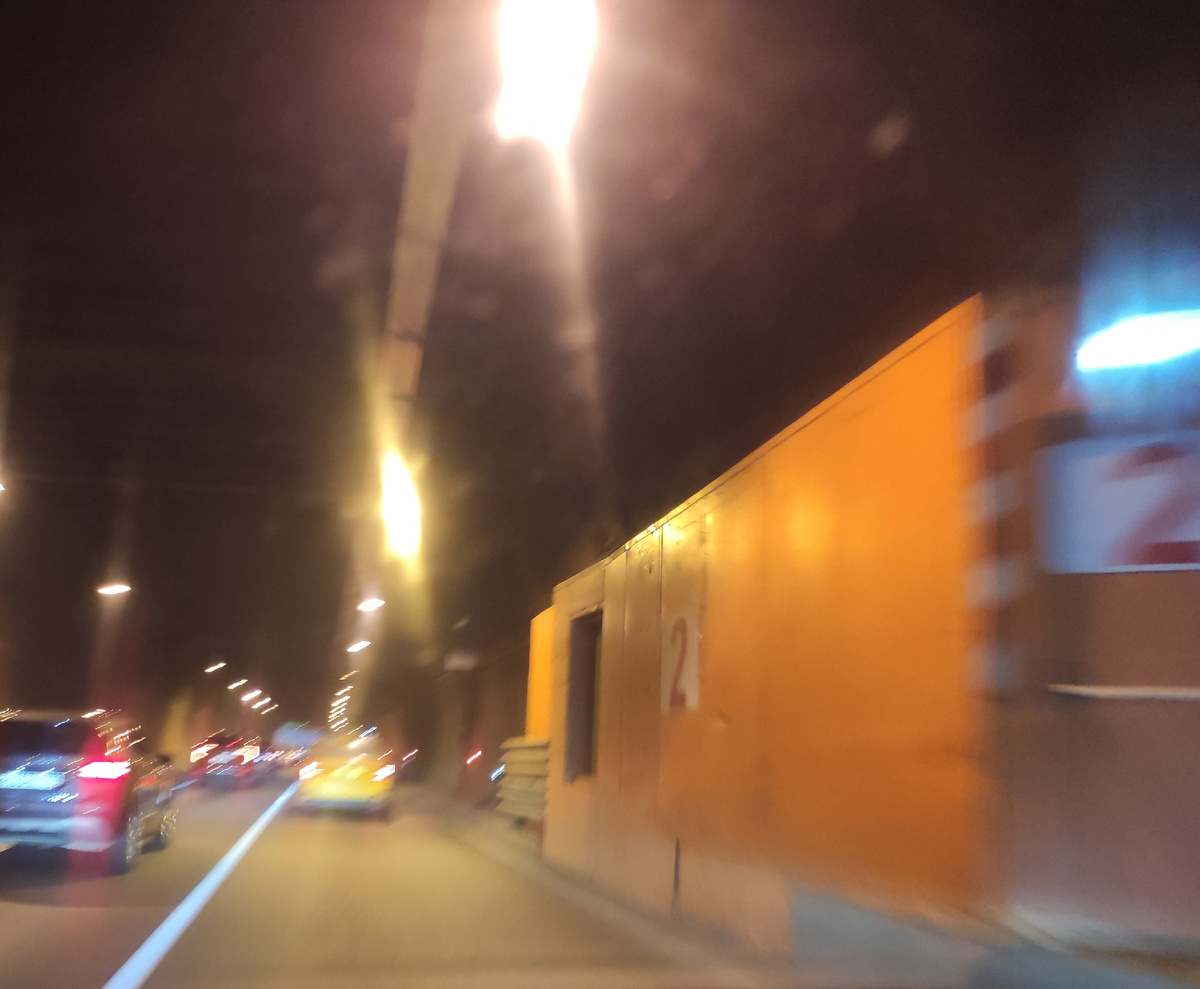 Справа номер на выходе. Это уже двойка