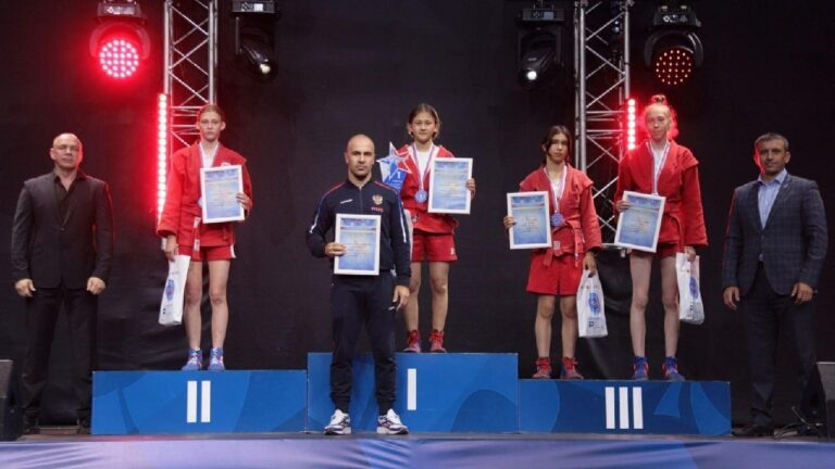    Дарина Нуршинова представит Оренбуржье на первенстве мира по самбо Марина Шарт