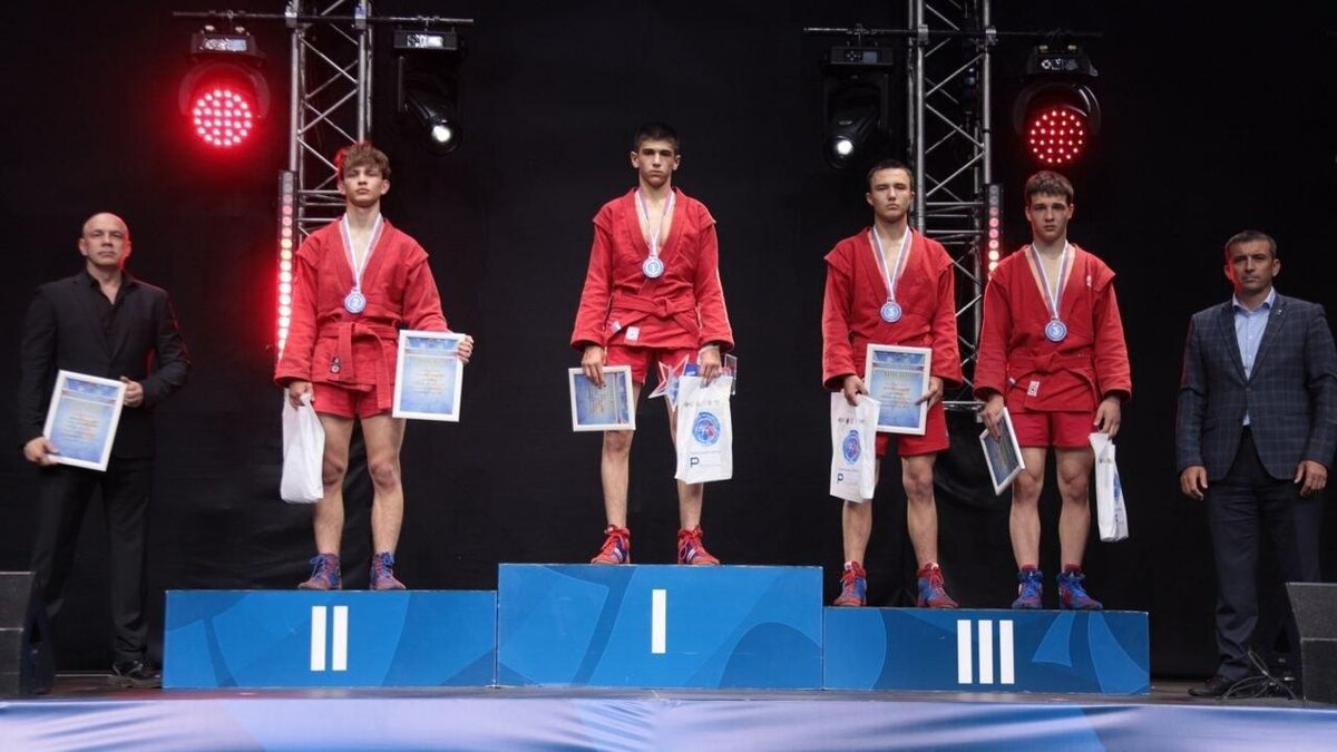    Дарина Нуршинова представит Оренбуржье на первенстве мира по самбо Марина Шарт