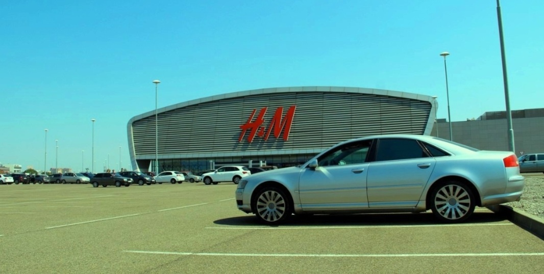 В Краснодаре. Как вы могли догадаться, сейчас такой вывески на магазине уже нет:)