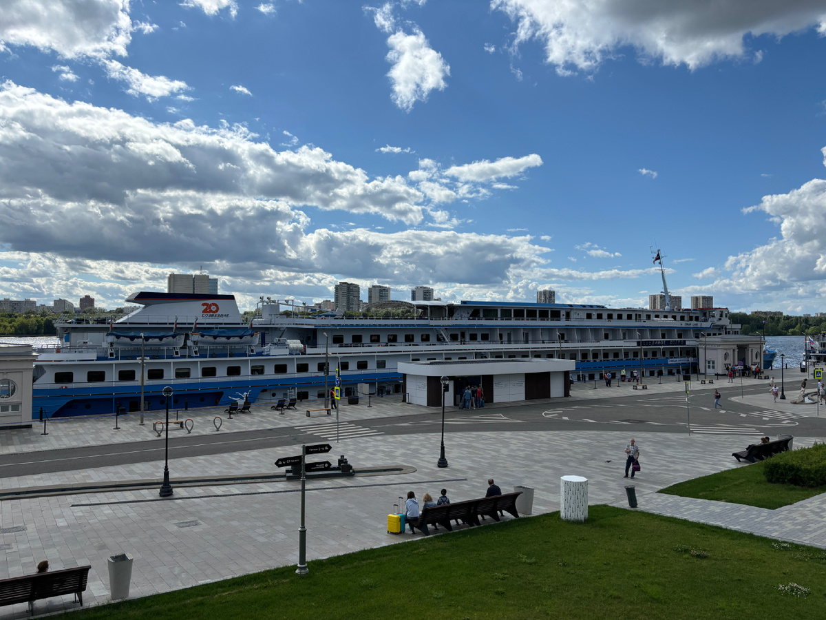 Фото автора. «Лебединое озеро» у Северного речного вокзала 