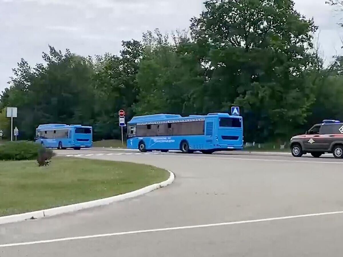    Возвращение российских военнослужащих из украинского плена© Минобороны России