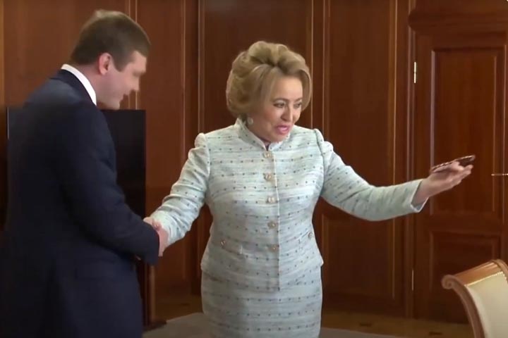 Стоп-кадр съемки пресс-службы Совета Федерации 
