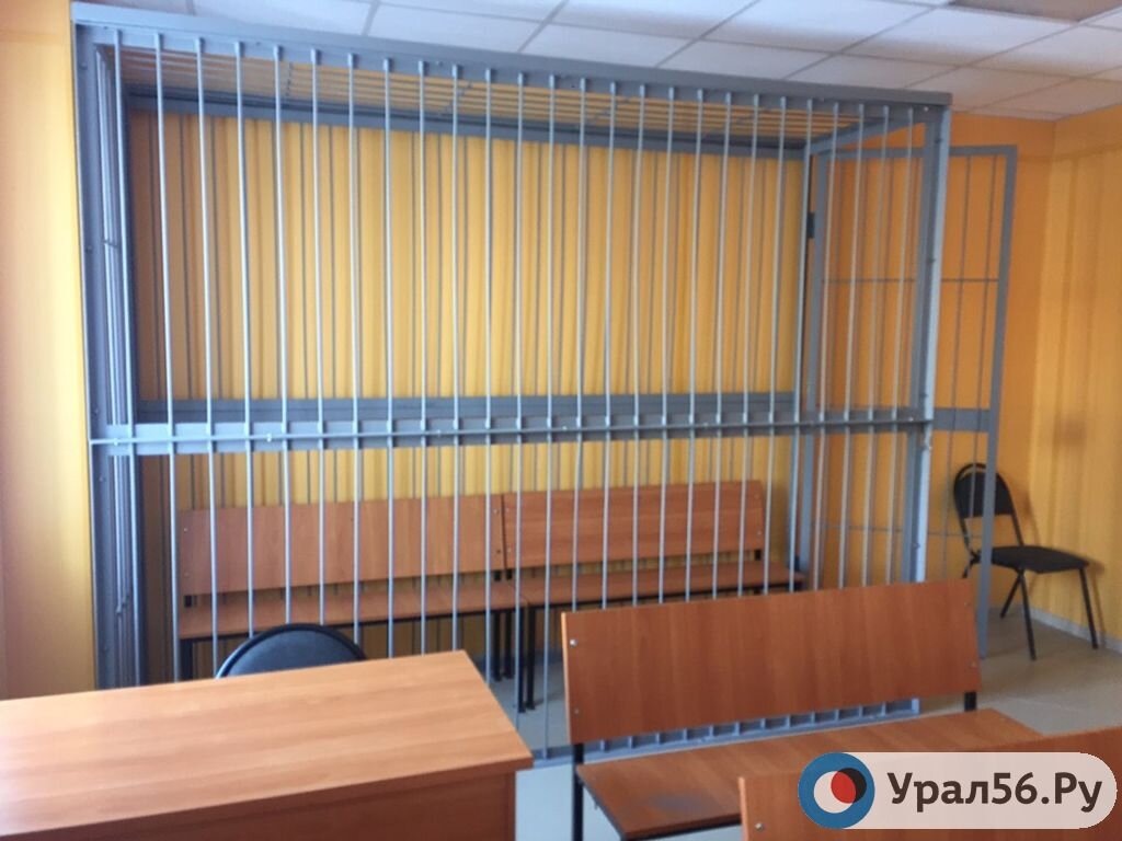    Более 12 000 000 рублей похитила у Новотроицкого цементного завода главный бухгалтер из Орска