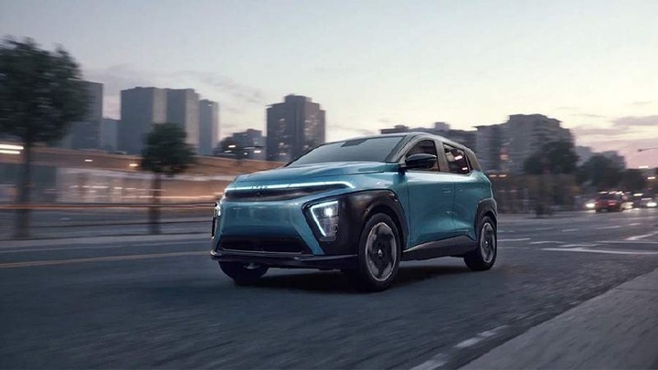 Новый отечественный электромобиль Атом. Выход на рынок запланирован на III квартал 2025 года. Сколько он будет стоить к тому времени - загадка!