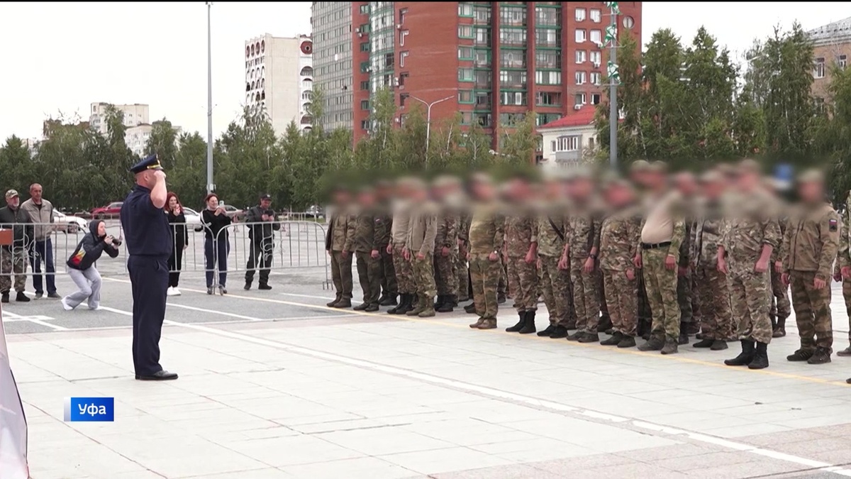    После отпуска бойцы мотострелкового полка “Башкортостан” вновь отправились на СВО