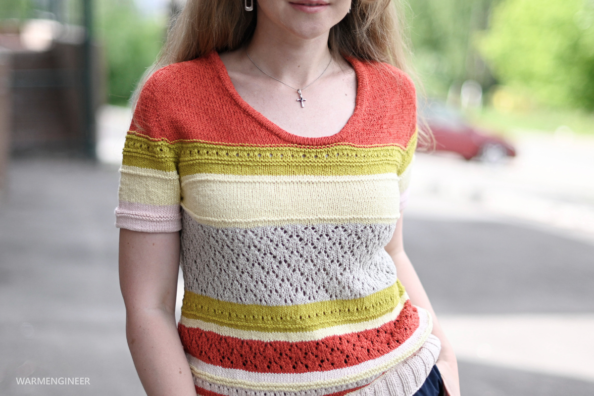 Футболка с ажурными вставками