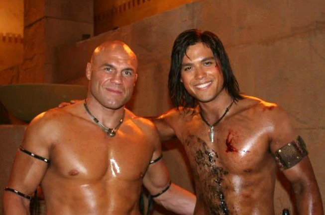 С Саньком (не геи)