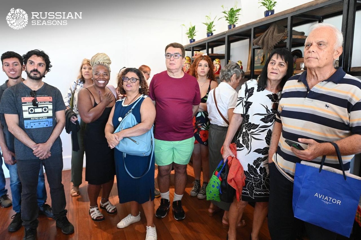    Оренбургский пуховый платок представлен на выставке в Бразилии Марина Шарт