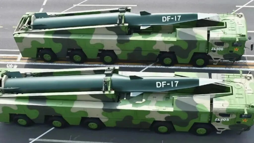 Китай демонстрирует на военных парадах макеты, которые лишь отдалённо напоминают реальные боевые гиперзвуковые блоки.