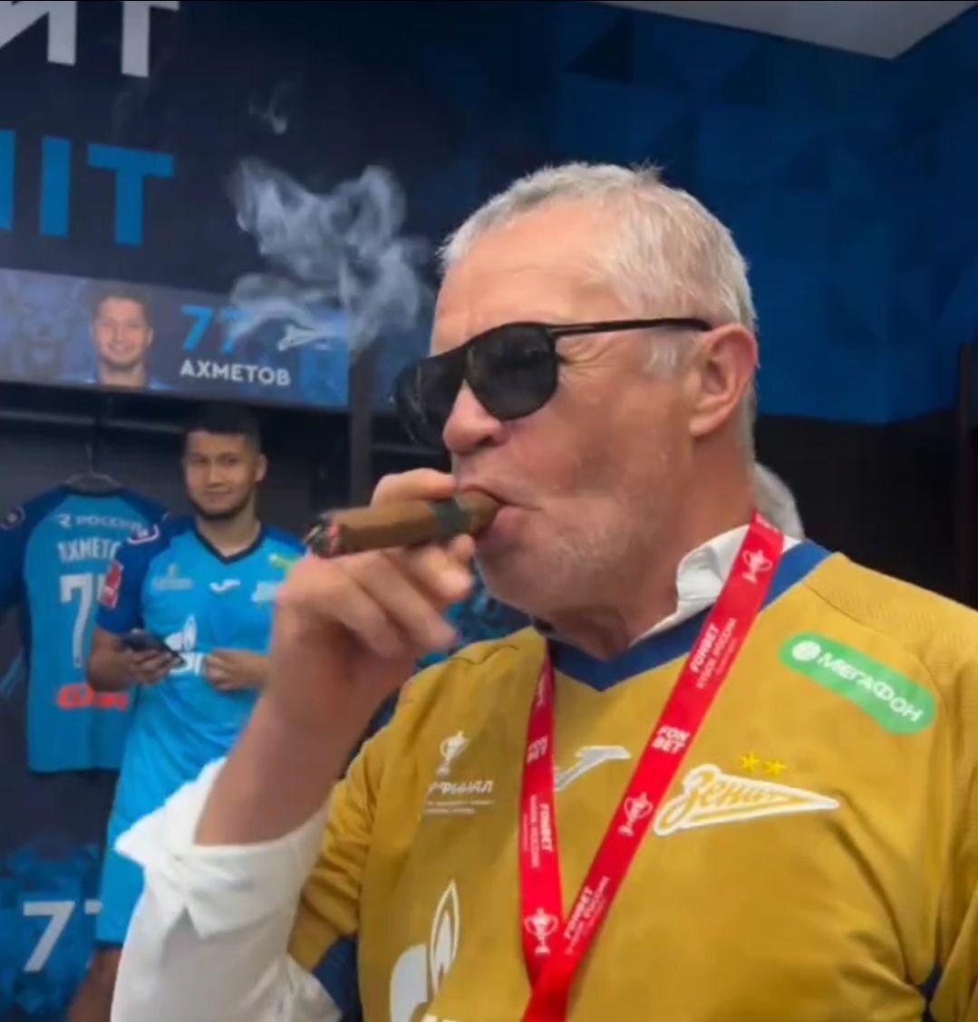 Александр Медведев после победы в финале Кубка России 