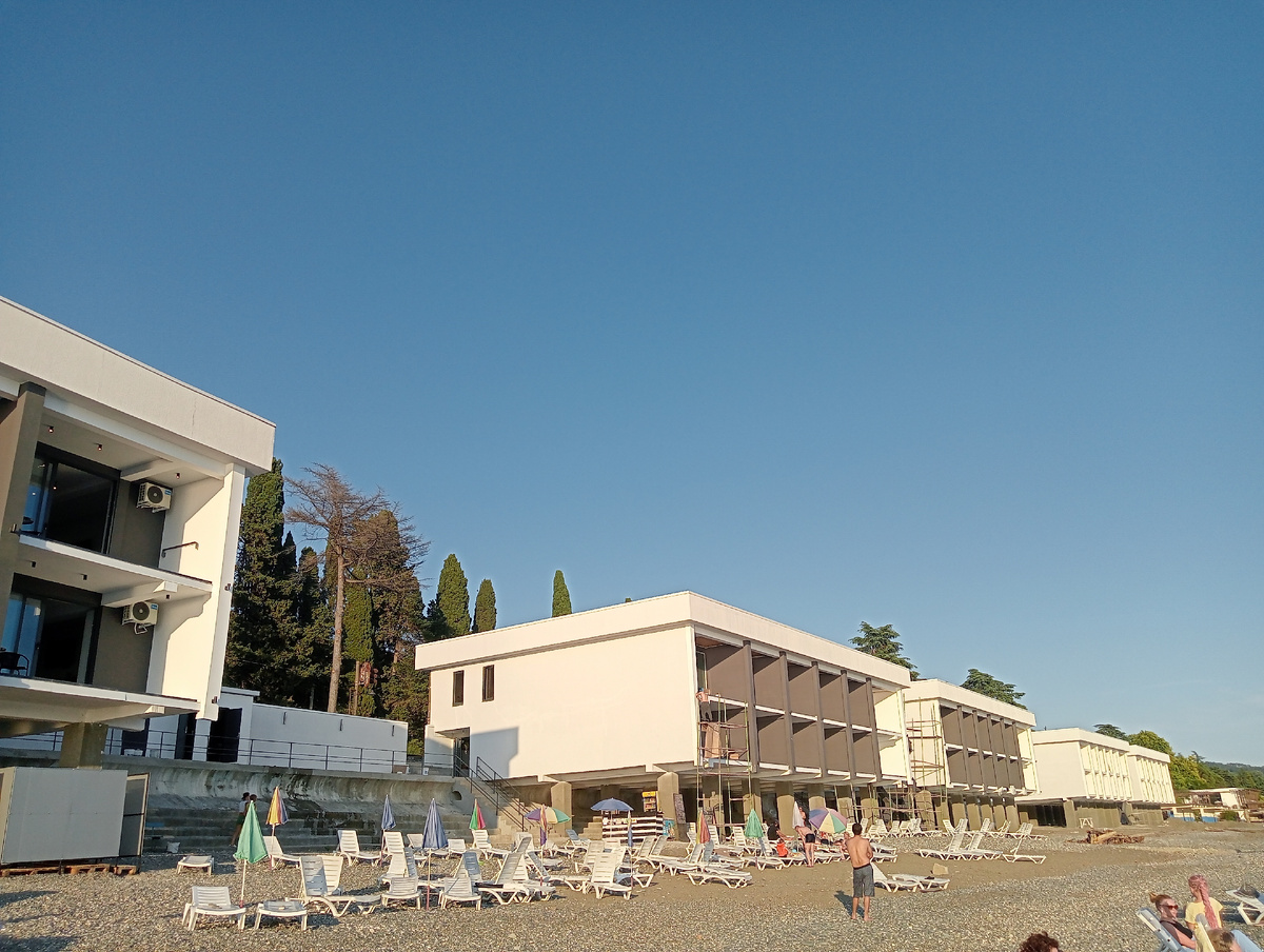 Берег пансиона "Айтар" в реальном времени