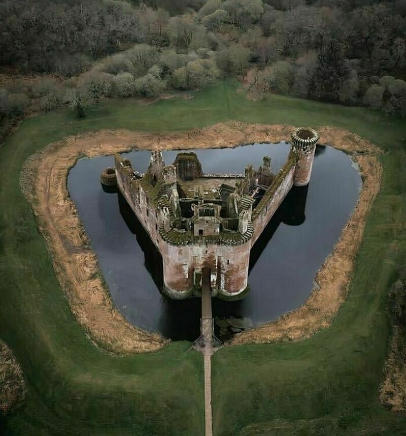    15 доказательств, что заброшенные здания так и манят