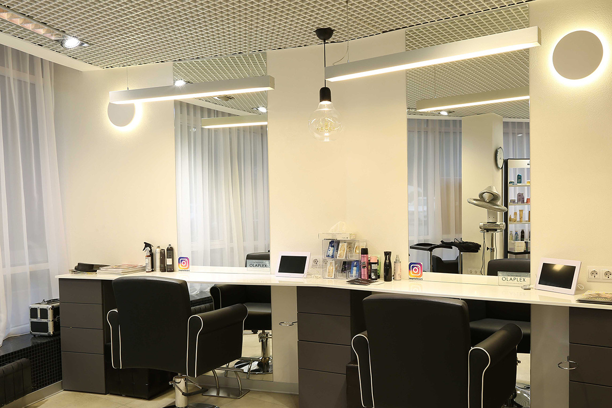Освещение в салоне красоты «IMAGE HALL», фото с сайта https://donolux.ru