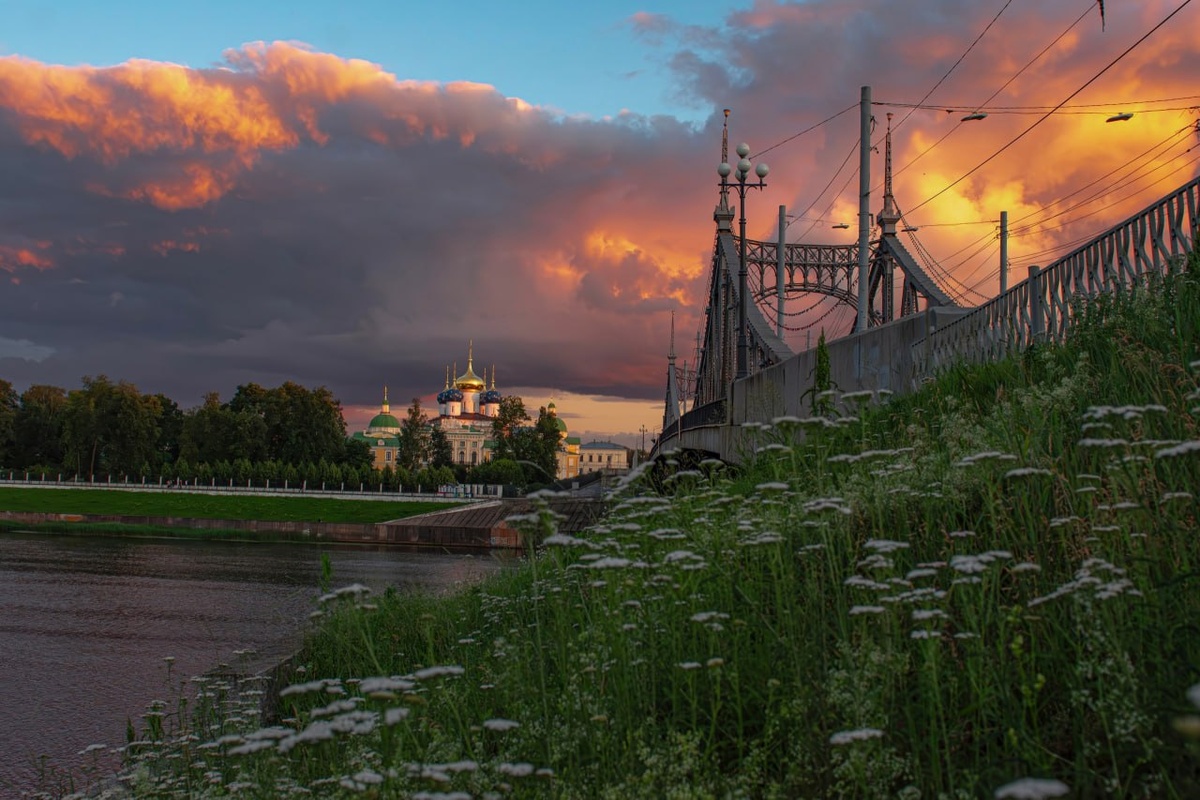 Шикарный закат в Твери. Фото не моё