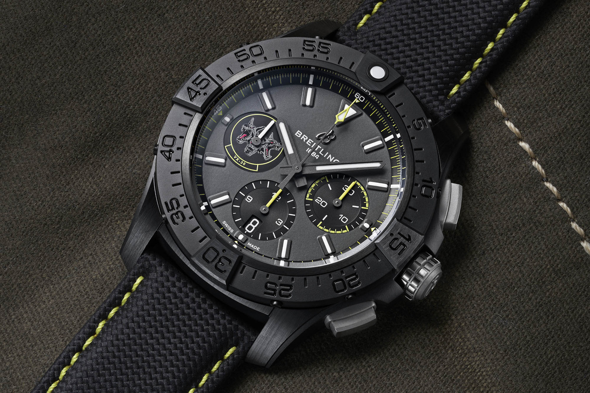 Часы Breitling Avenger