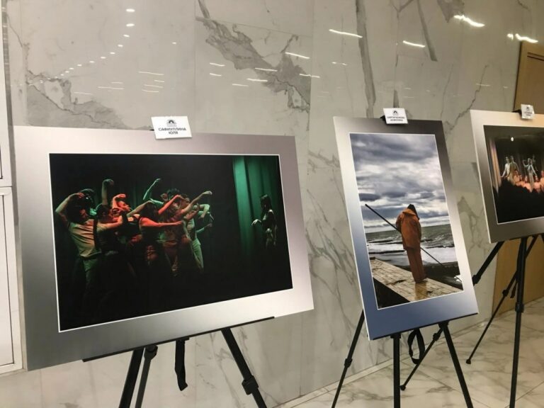    Оренбуржцев приглашают в Музей скульптуры им. Петиных на фотовыставку «Мы первые» Кристина Просвиркина