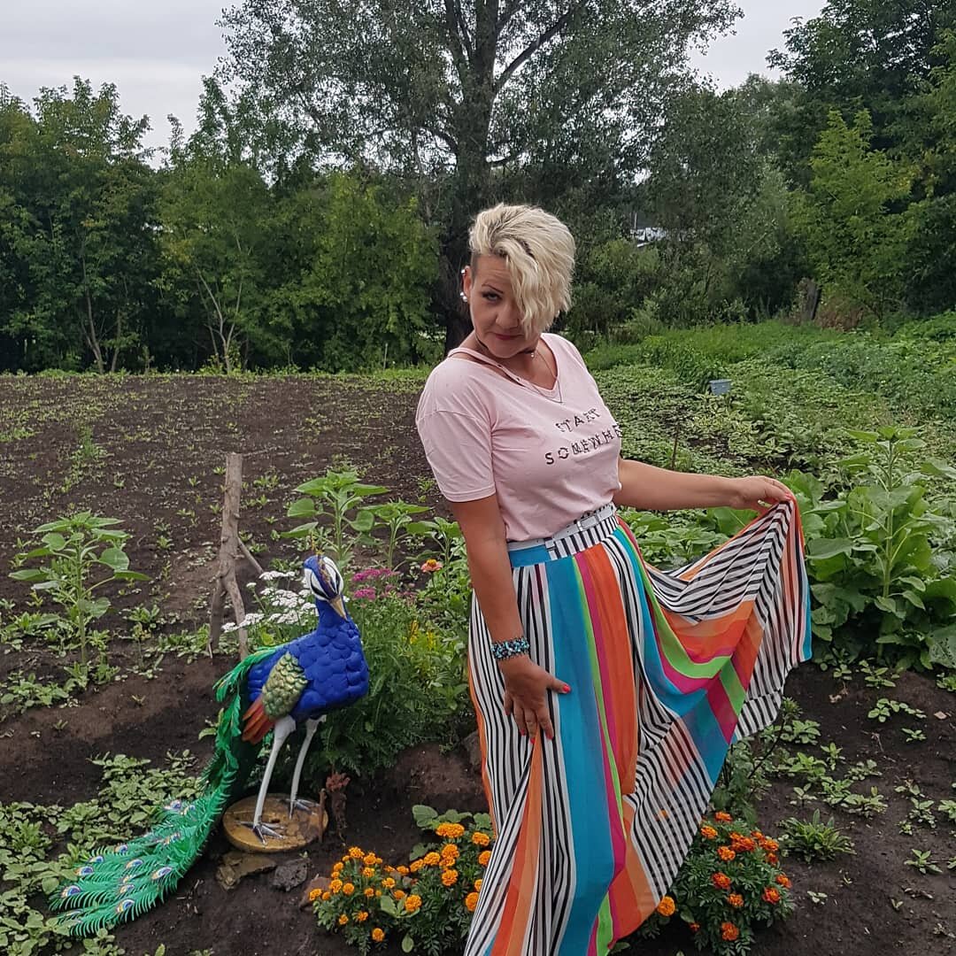 Павлин и пава, давно не крашеная