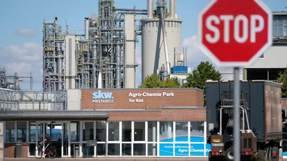 Один из немногих ещё работающих производителей удобрений в Германии. Фото из открытых источников