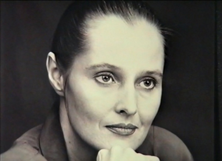 Автор книги Елена  Мартынова