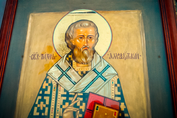 По церковному календарю 29 июня православные верующие чтят память святителя Тихона, епископа Амафунтского.-2