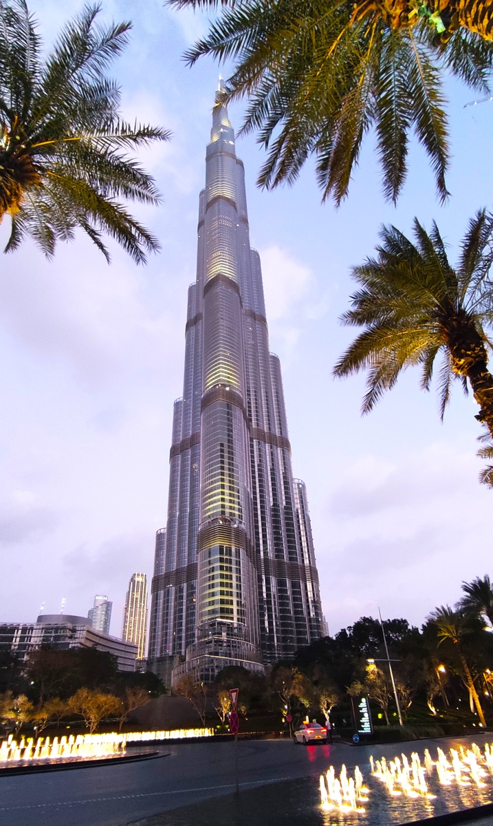 Бурдж Халива в разных ракурсах и в разное время дня