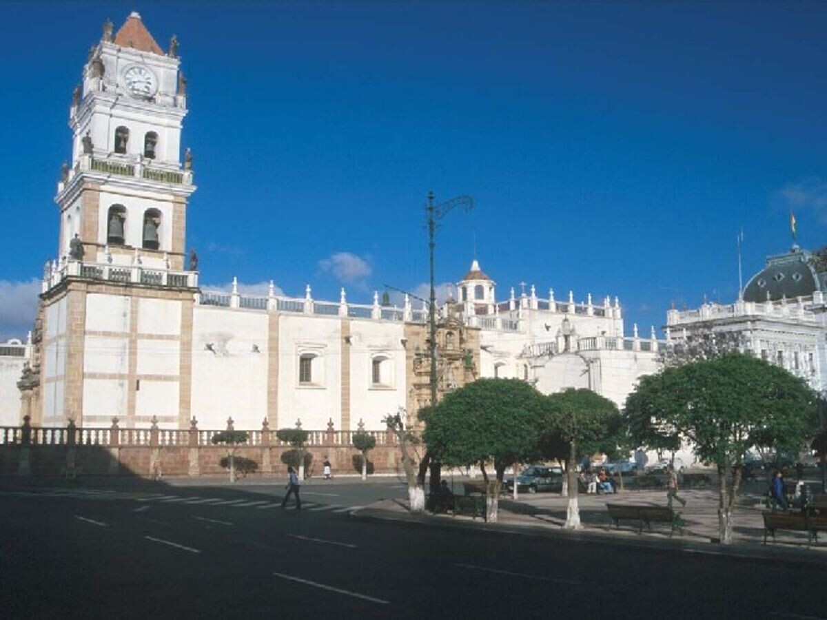    Боливия© www.emborus.com