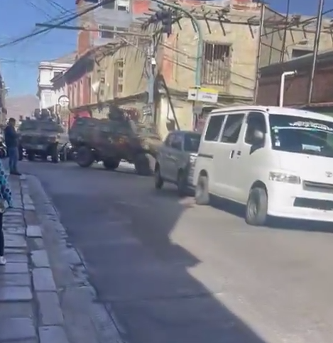 Военные на улицах столицы. 