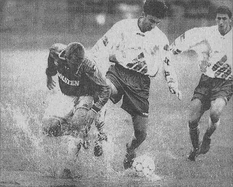 «Торпедо-Лужники» - «Динамо» (Тбилиси, Грузия) - 0:1. В тёмном торпедовец Вячеслав Камольцев.