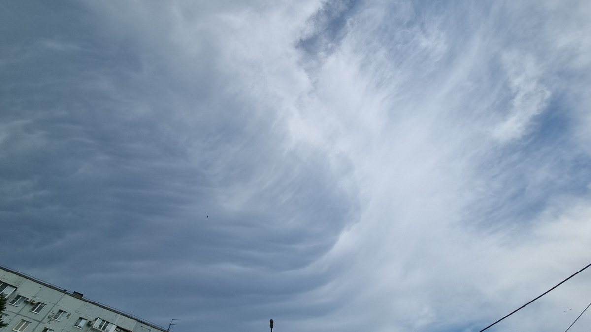 Вот такое необычное явление облаков было =) было красиво