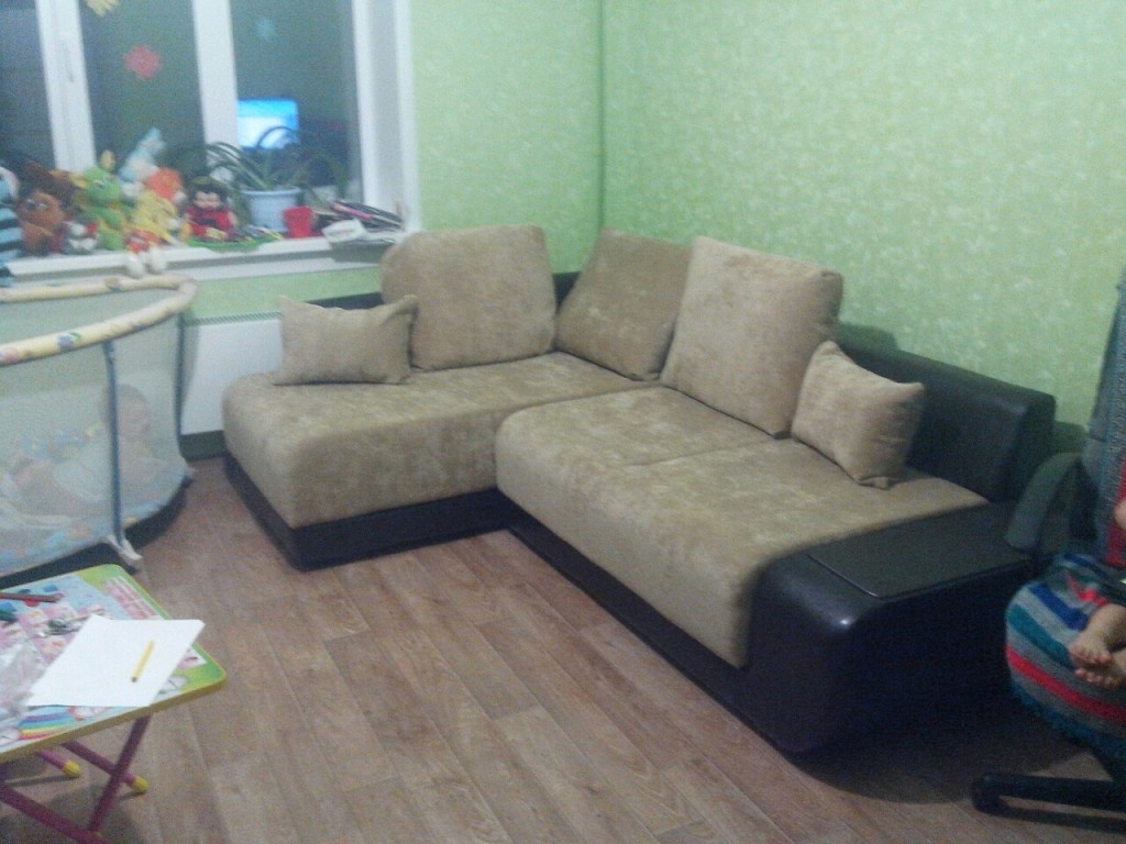 Наша первая однешка,даже шторок ещё нет.