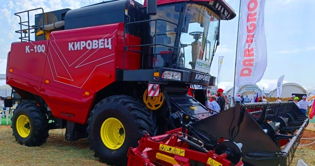Новый российский комбайн? «Кировец» К-100 с белорусскими корнями 🏭🤠