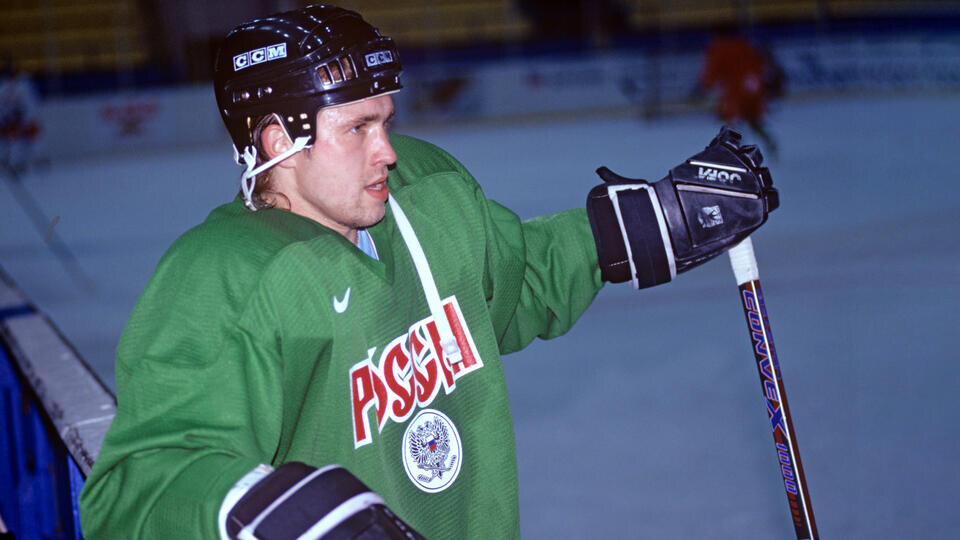     Умер автор первого хет-трика сборной России по хоккею Березин РИА Новости/Владимир Родионов