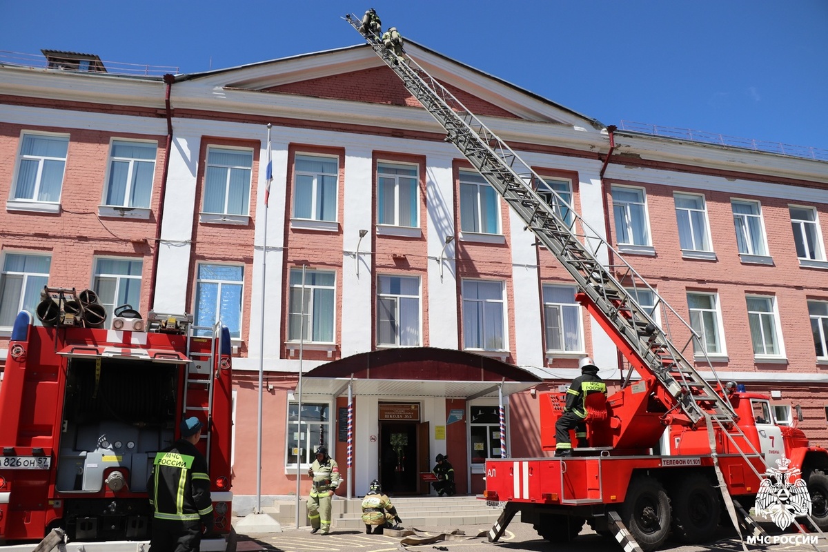 В городе Ливны экстренные службы тренировались действовать при различных ЧС  | ГУ МЧС России по Орловской области | Дзен