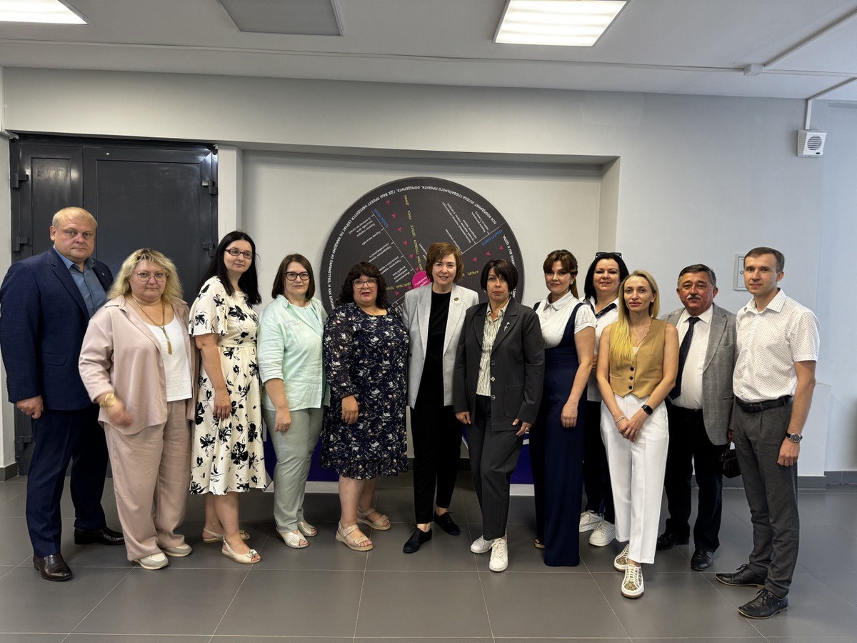 На базе Института экономики, управления и сервиса Державинского университета началась международная научно-практическая конференция «Проблемы устойчивости развития социально-экономических систем». 