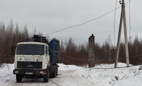     В Иванове мусоровоз повредил линию электропередачи