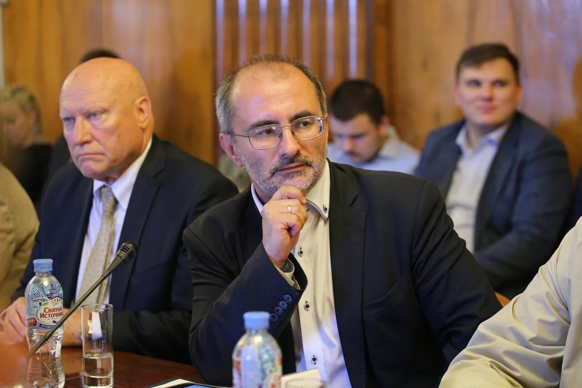 Вардан Эрнестович Багдасарян, доктор исторических наук, профессор, декан факультета истории, политологии и права Государственного университета просвещения