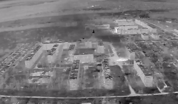 ФАБ РОВНЯЕТ ПОЗИЦИИ ПРОТИВНИКА В ЧАСОВЕ ЯРЕ. СКРИН С ТГ-КАНАЛА "АРХАНГЕЛ СПЕЦНАЗА Z"