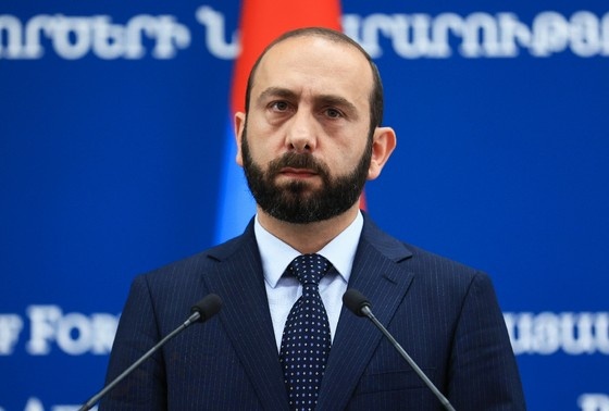     Арарат Мирзоян