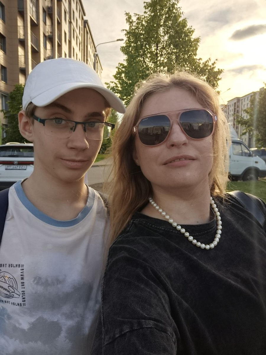 Мы с сыном, выжившие и гордые тем, что есть друг у друга