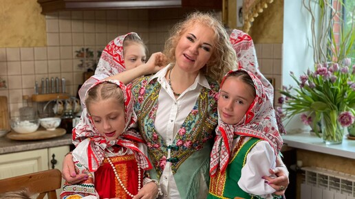 Из чего состоял традиционный русский костюм?