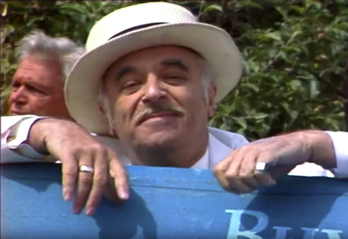 Кадр из телеспектакля "Месье Ленуар, который..." (1983)