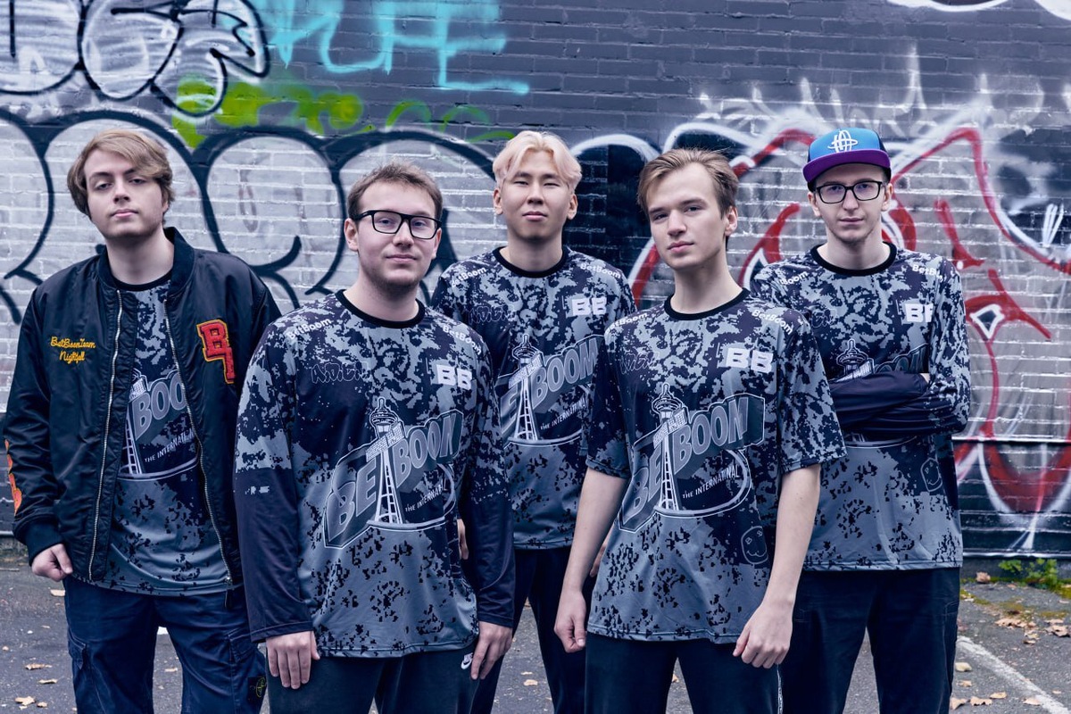 Бб тим. Тренер монте. Киберспорт картинки. Ларл бетбум. Bb team spirit.