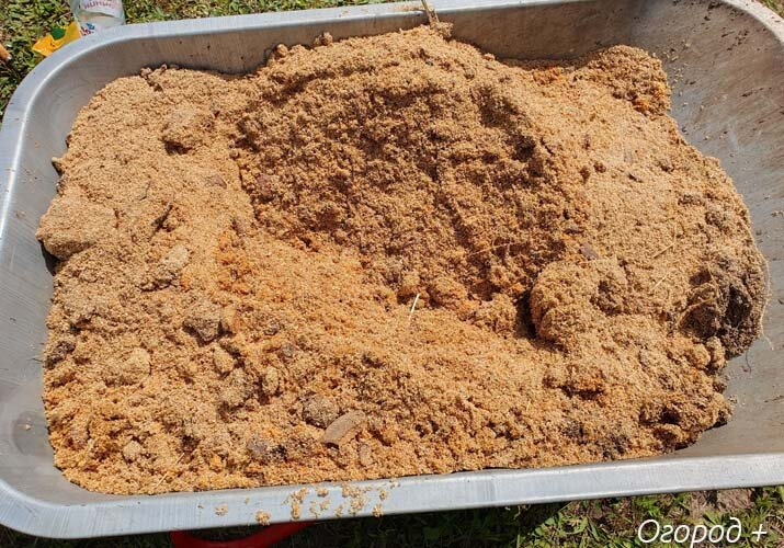 Лежалые хвойные опилки